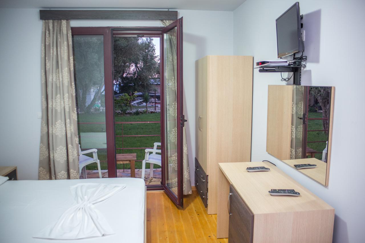 Delight Beach Hotel Dhermi Exterior photo